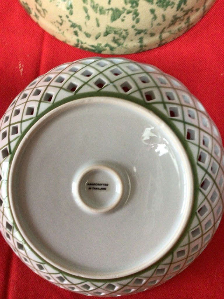 Assorted ceramic and glass bowls with decorative plate - image 3 of 4