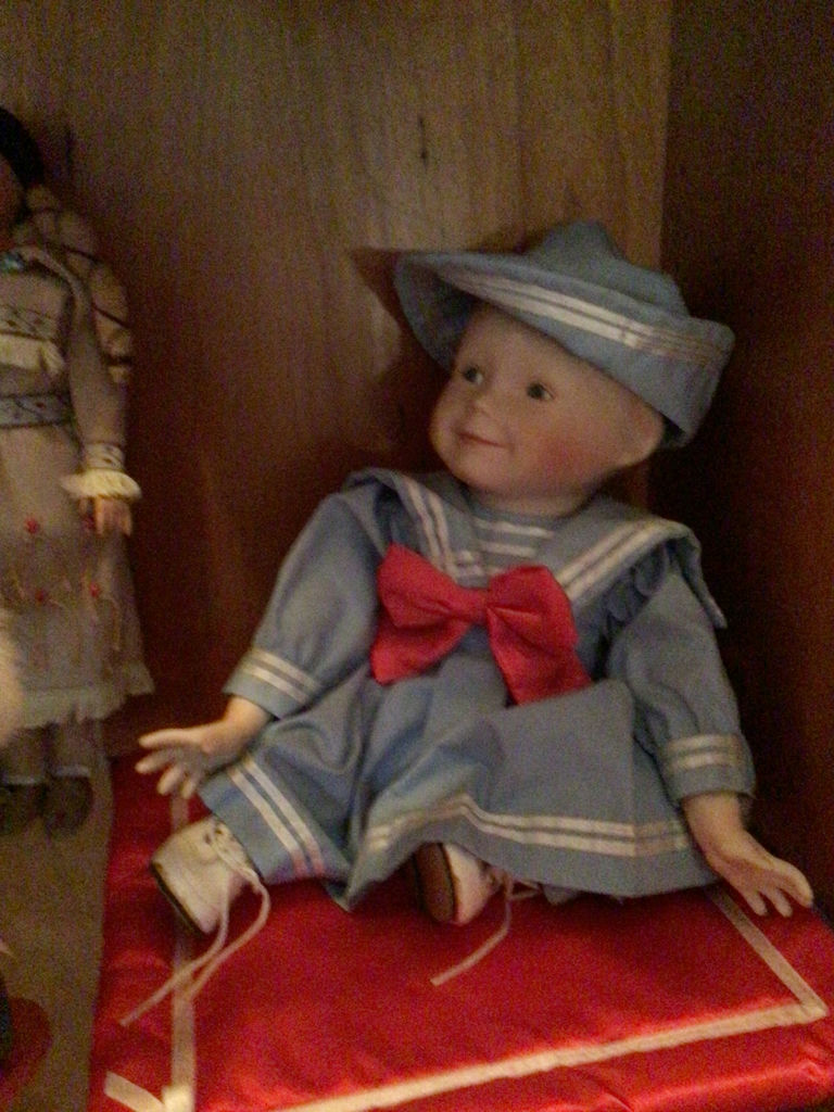 Assorted dolls and toy accessories - image 7 of 7