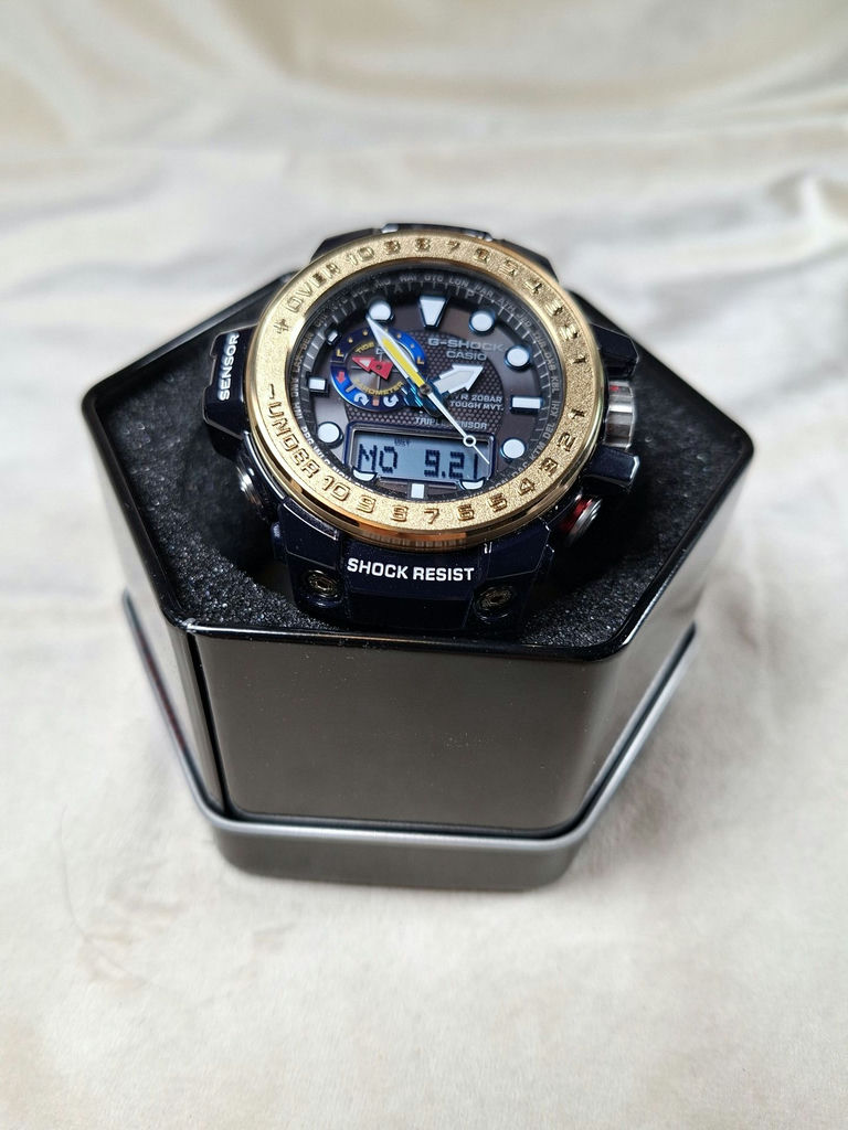 Casio G-Shock GWN-1000F Wristwatch with Box and Manual - image 2 of 13