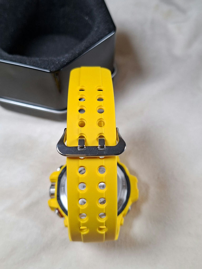 Casio G-Shock Gulfmaster GWN-1000-9ADR Yellow Watch with Box and Manuals - image 7 of 9
