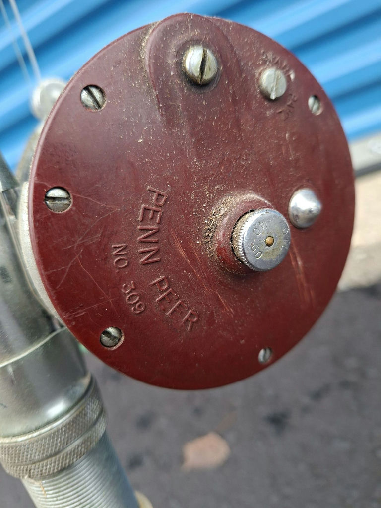 VINTAGE MASSIVE PENN PEER NO 309 Level-Wind Conventional Fishing Rod, MADE IN USA, - image 5 of 9