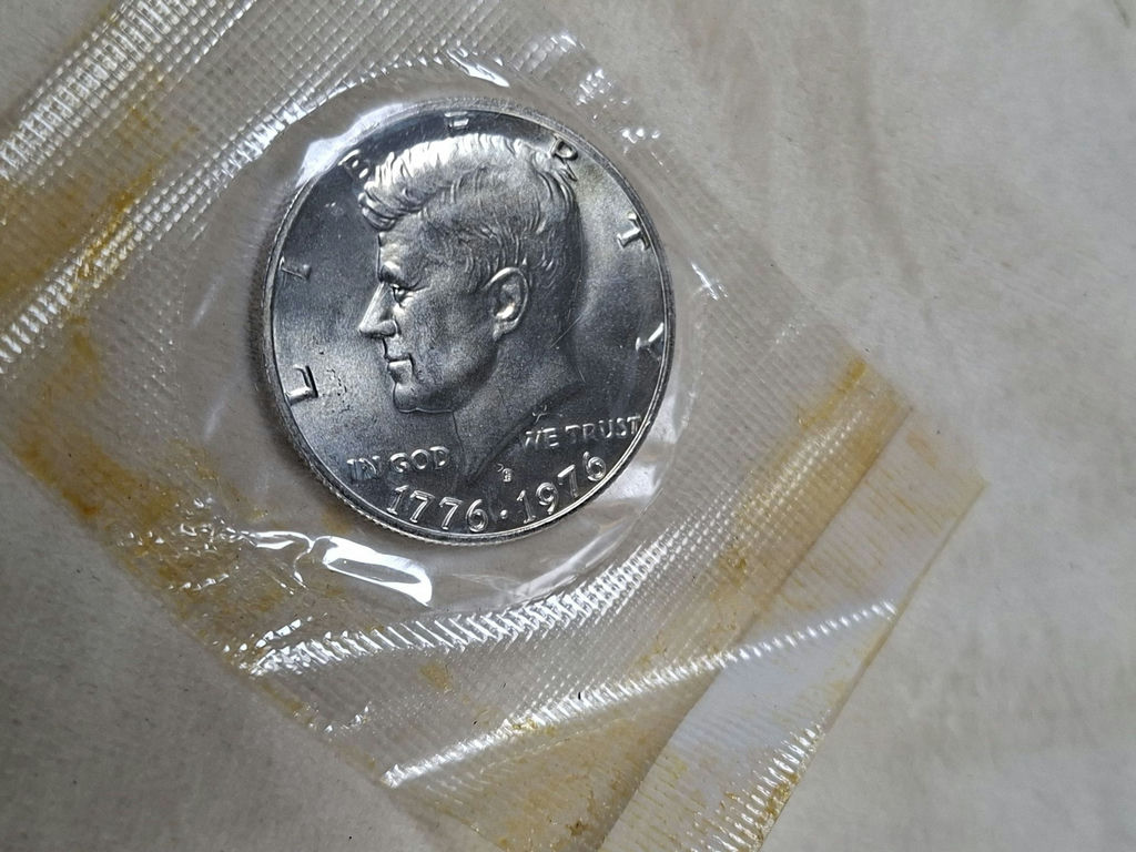 1976-S Silver Kennedy Half Dollar, UNCIRCULATED - image 4 of 5