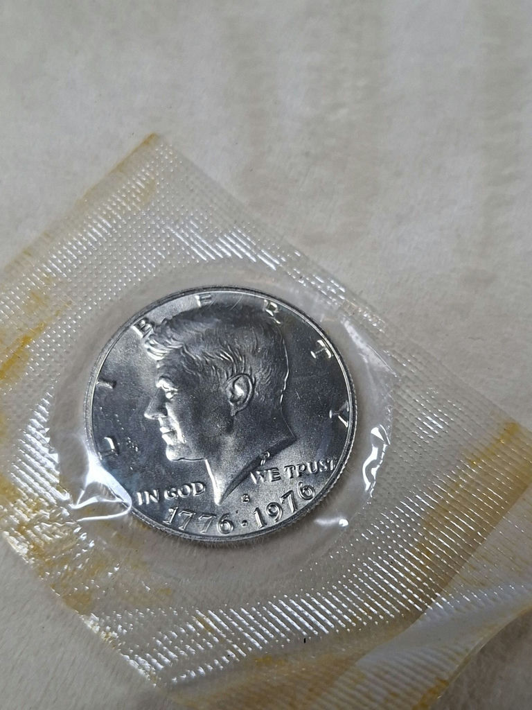 1976-S Silver Kennedy Half Dollar, UNCIRCULATED - image 3 of 5