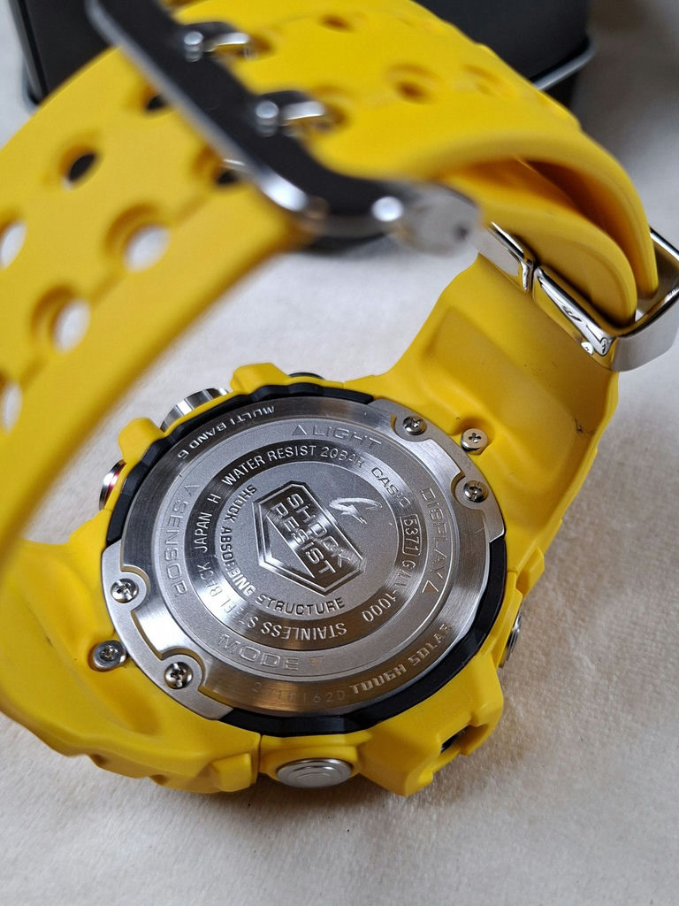 Casio G-Shock Gulfmaster GWN-1000-9ADR Yellow Watch with Box and Manuals - image 5 of 9
