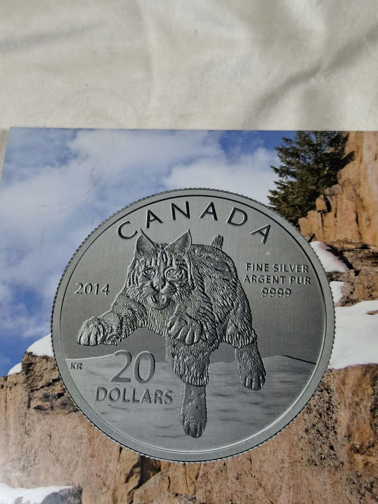 2014 Royal Canadian Mint Fine (.999) Silver Lynx $20 Coin with Certificate - image 4 of 4