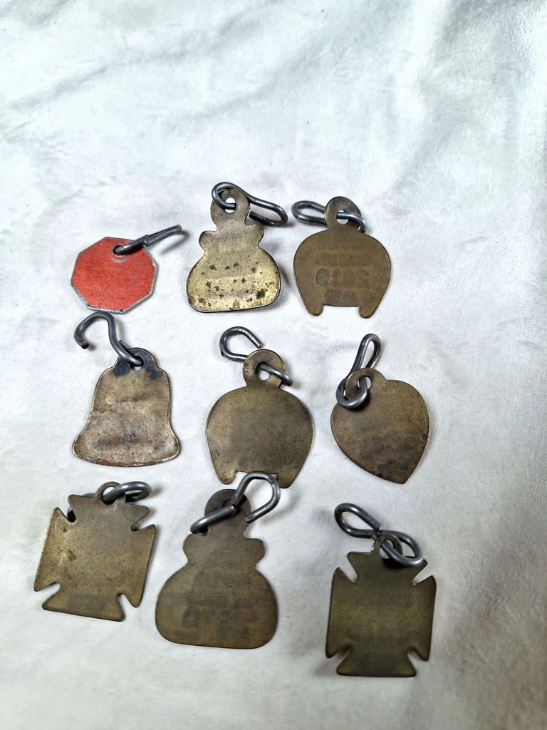 Vintage Windsor Dog Tags Collection 1970s - image 4 of 4