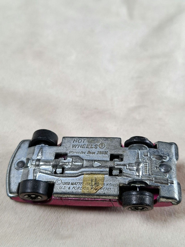 RAREST 1973 Hot Wheels Redline Pink Mercedes 280SL - image 5 of 6