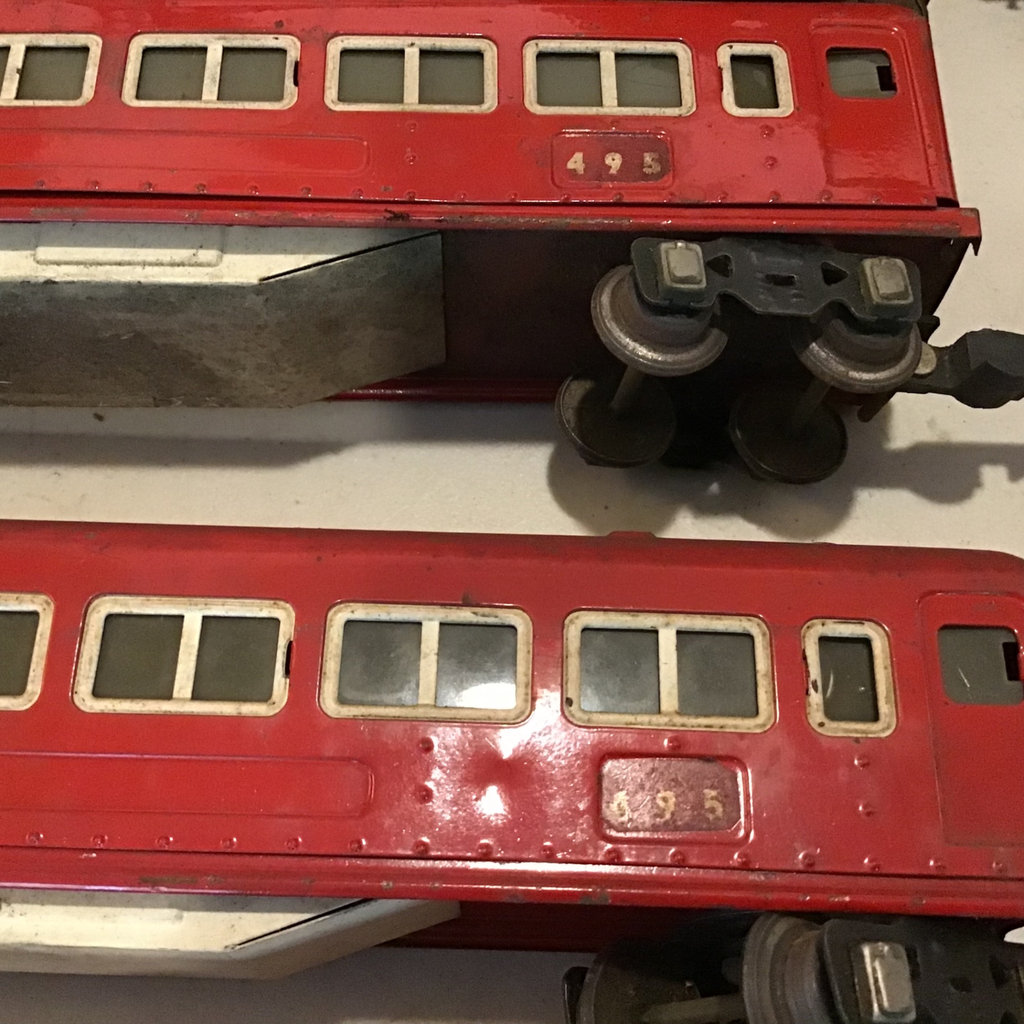 Vintage Lionel Trains - image 4 of 15