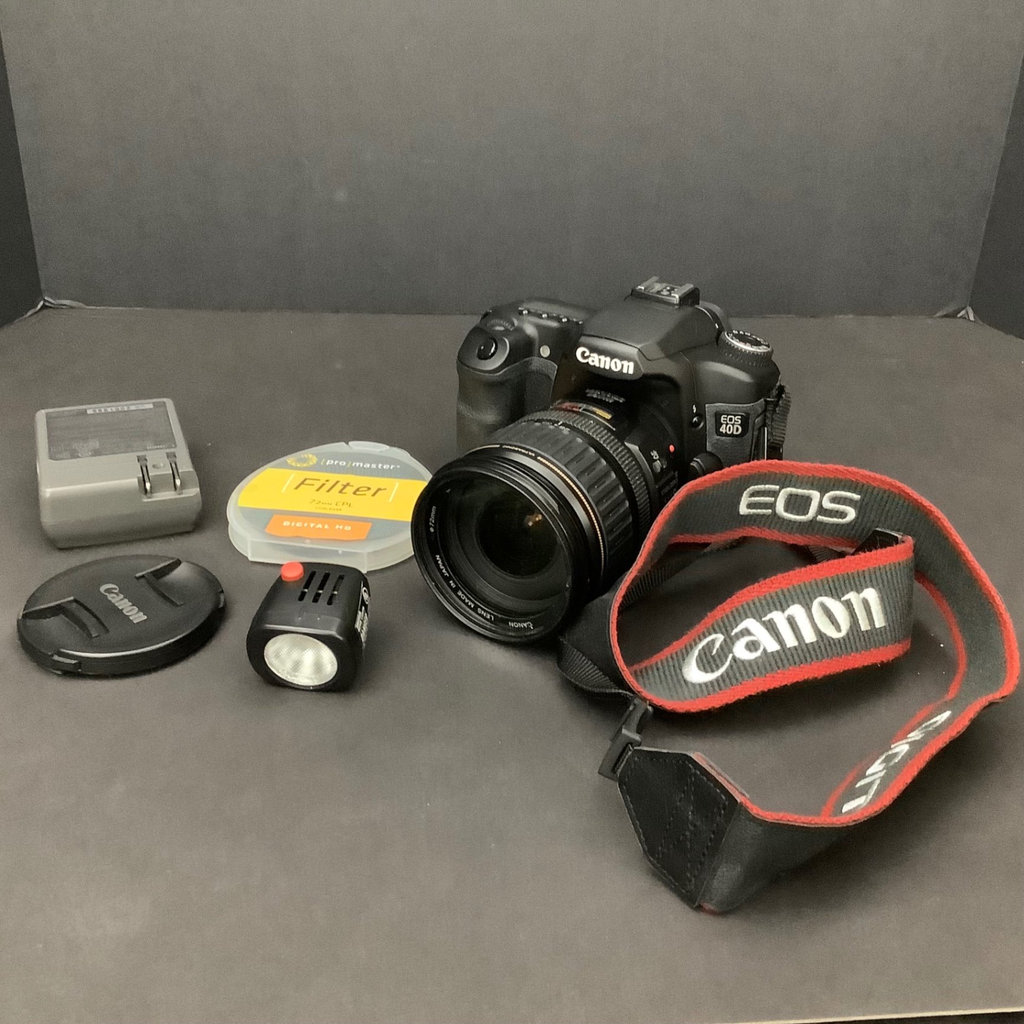 Canon EOS 40D Camera & ProMaster Camera Bag - image 1 of 7