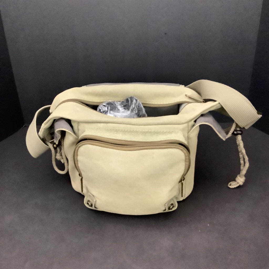 Canon EOS 40D Camera & ProMaster Camera Bag - image 7 of 7