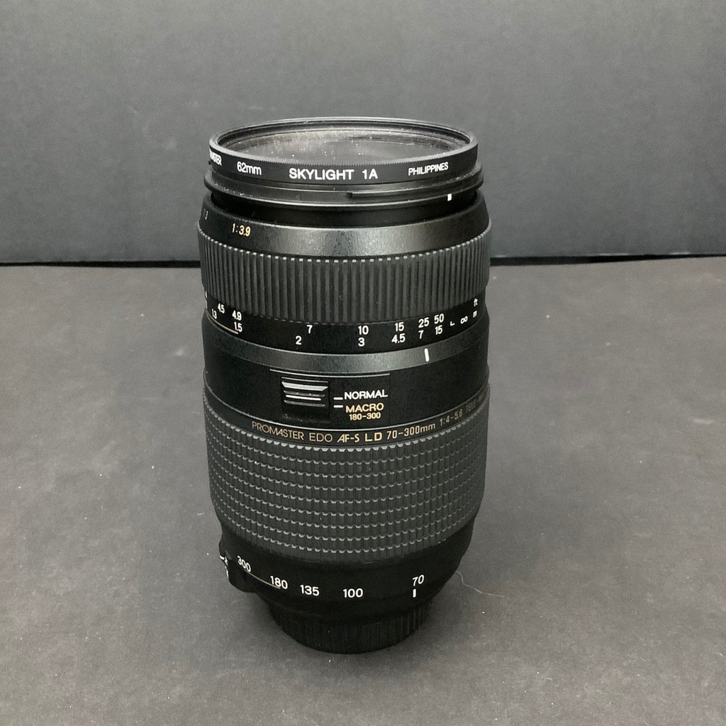 Nikon D3000, D70S Cameras & Accessories - image 8 of 23