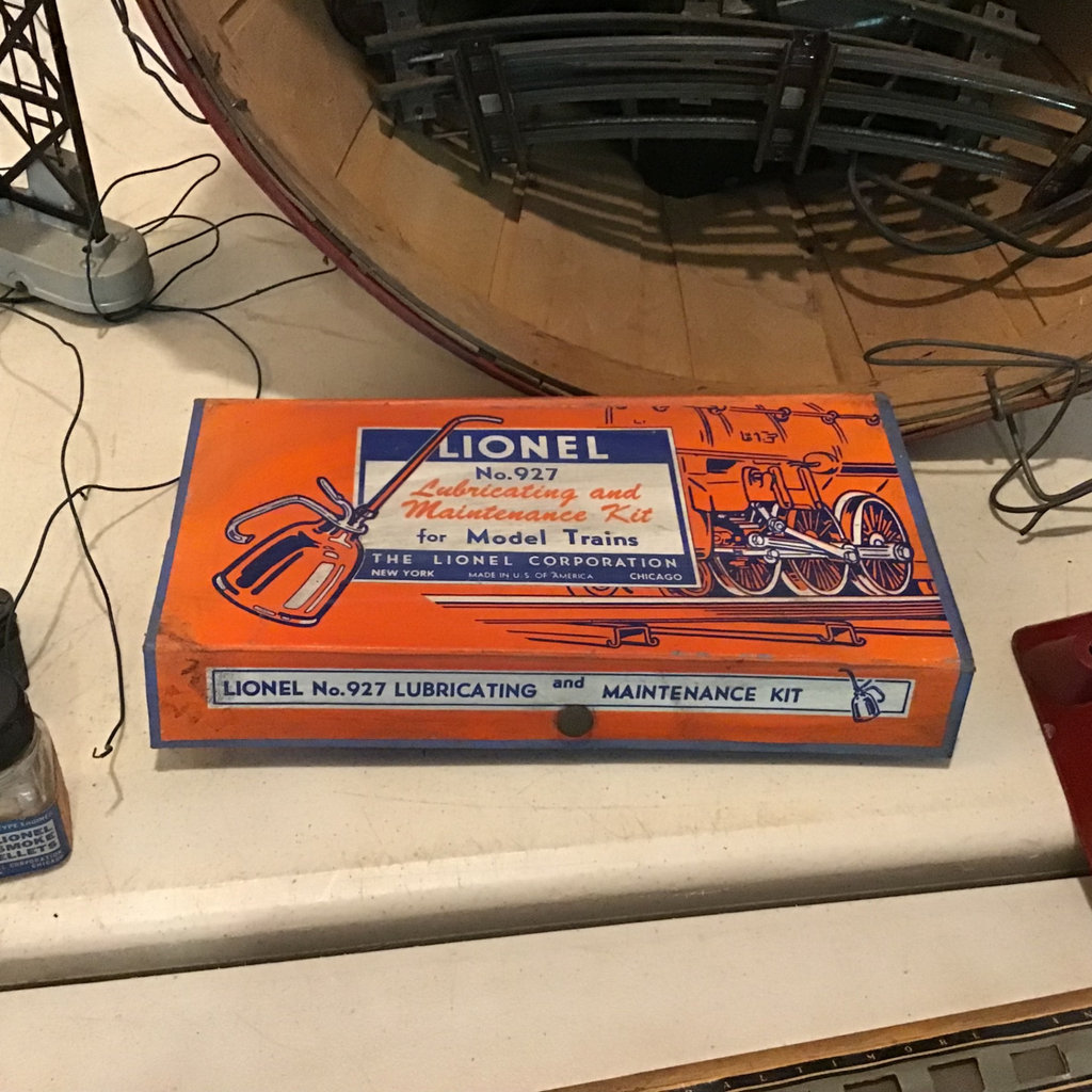 Vintage Lionel Trains - image 11 of 15