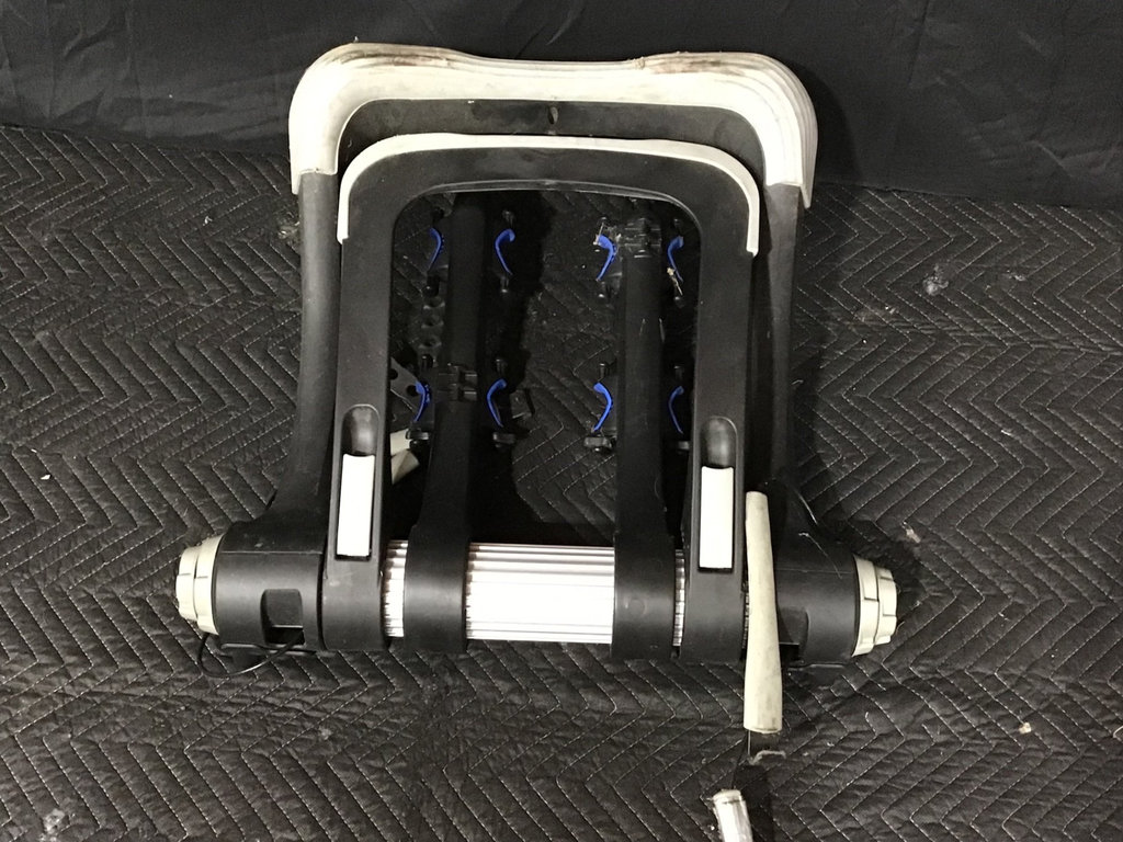 Thule Rear Mount Bike Carrier - image 4 of 8