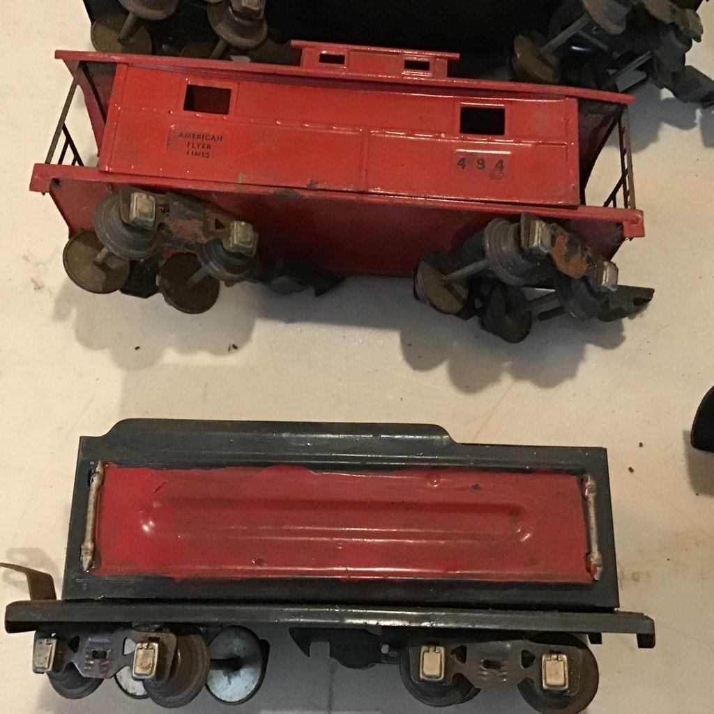Vintage Lionel Trains - image 2 of 15