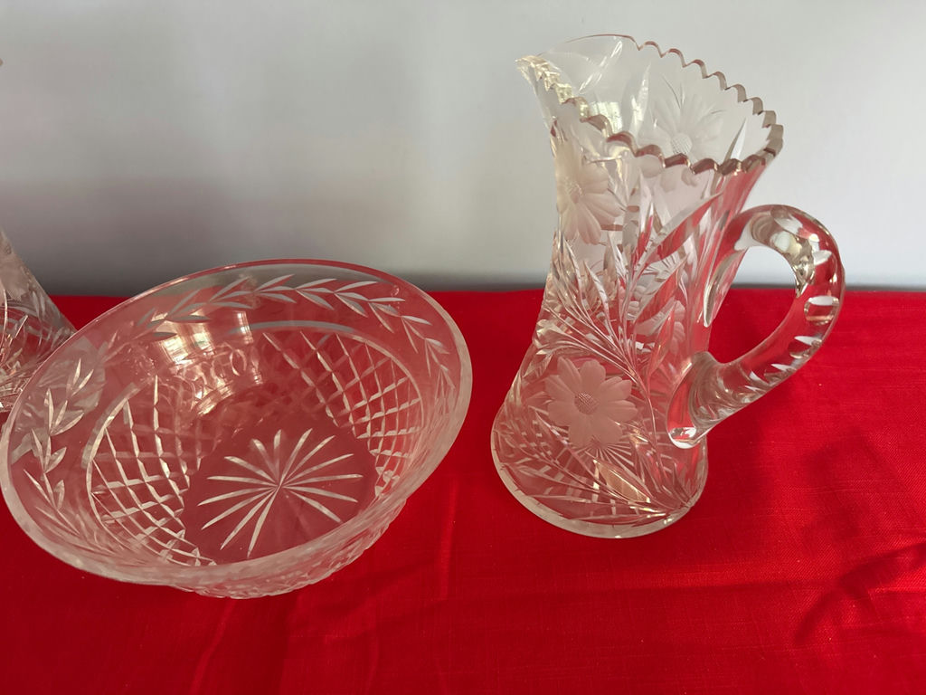 Crystal glassware: two pitchers and a bowl - image 3 of 3