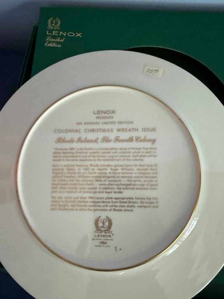 Lenox Colonial Christmas Wreath Collector Plates (1983) - image 4 of 5