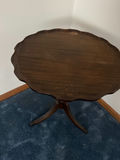 Round scalloped-edge pedestal table - thumbnail 2 of 3