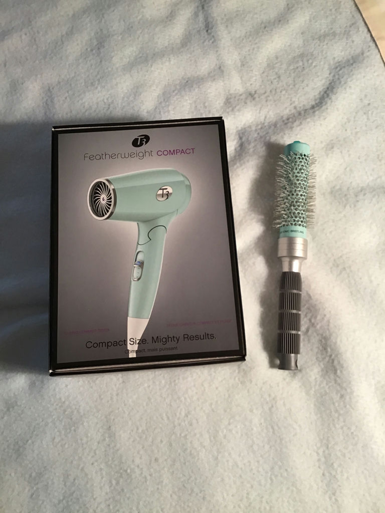 T3 Featherweight Compact Hair Dryer with attachments - image 2 of 3