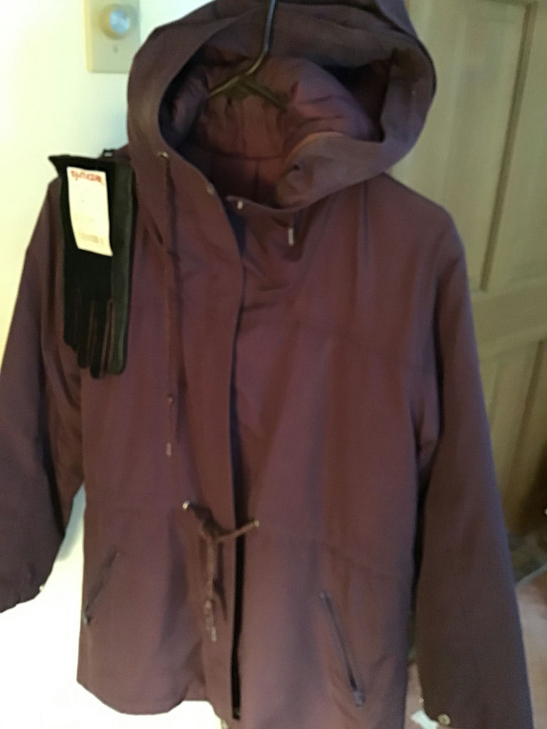 Women’s London Fog mid- weight hooded jacket size 5/6  and leather gloves - image 3 of 3