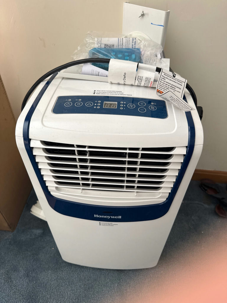 Honeywell portable air conditioner - image 1 of 2