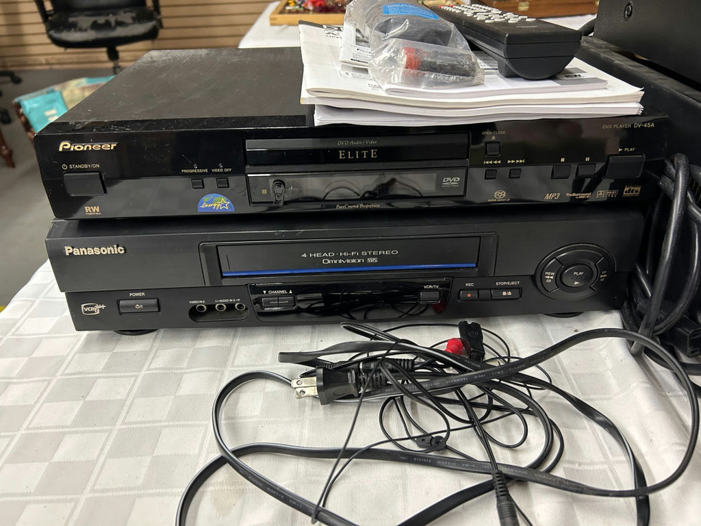 A Collection of Audio-Video Electronics - image 6 of 10