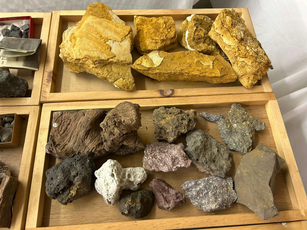 A Collection of Rock and Mineral Specimens  - image 4 of 10