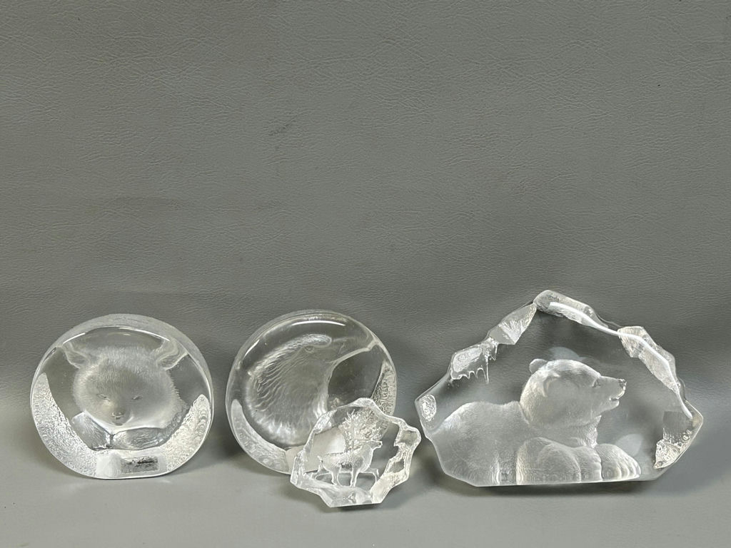 Signed Mats Jonasson Swedish Art Glass Sculptures - image 1 of 6