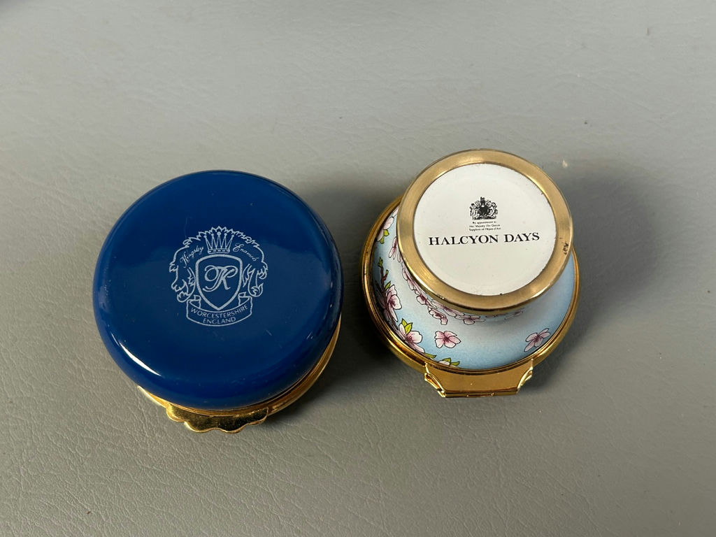 Misc Porcelain Items  - image 4 of 10