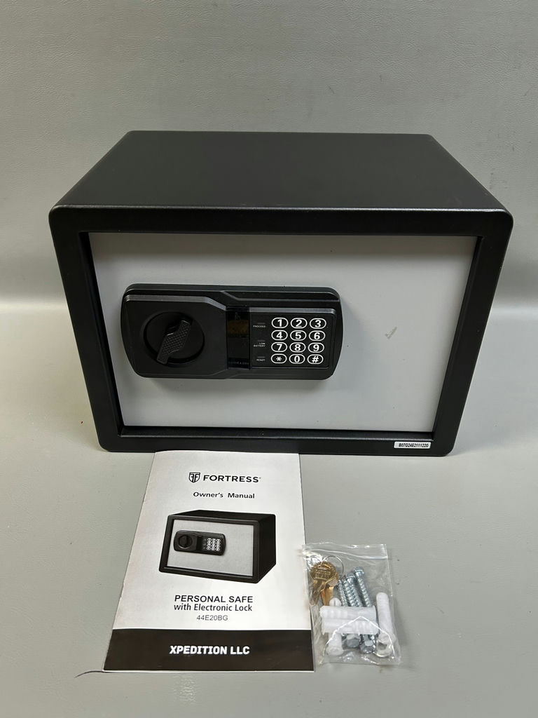 Fortress Personal Safe - image 2 of 7