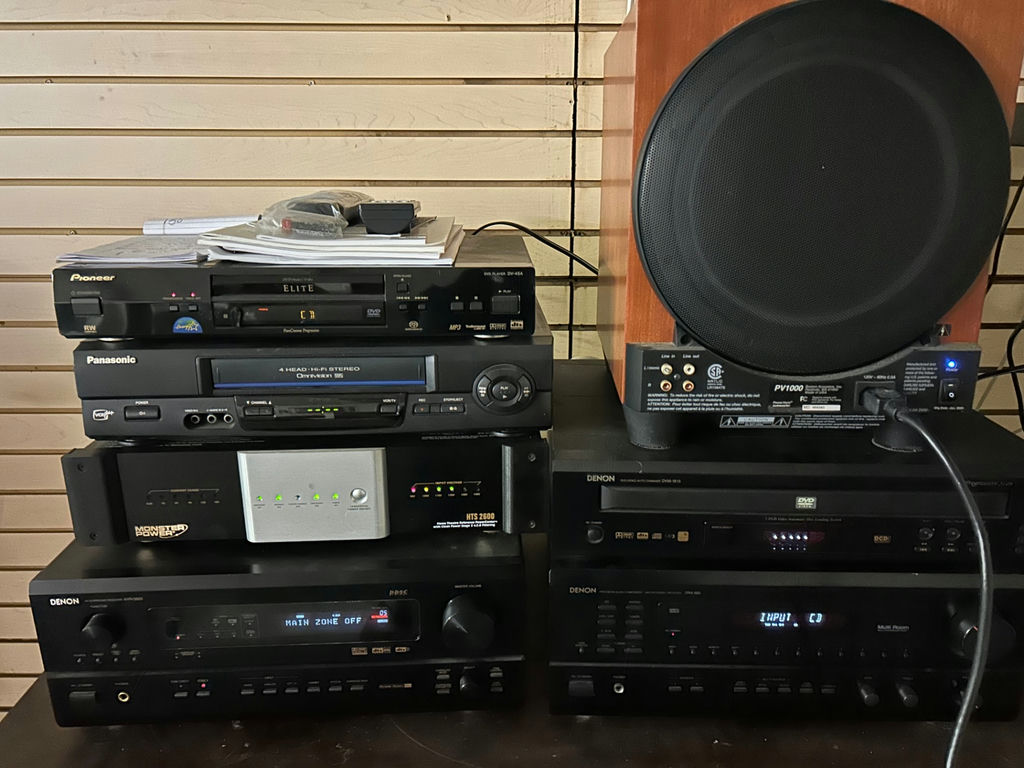 A Collection of Audio-Video Electronics - image 10 of 10