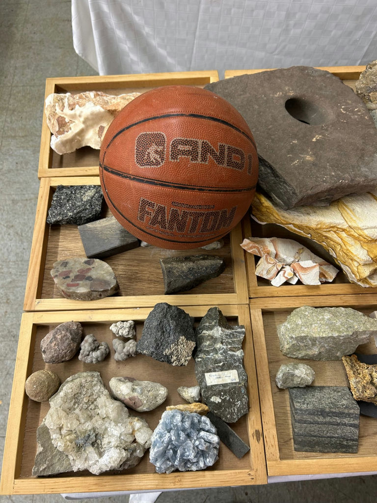 A Collection of Rock and Mineral Specimens  - image 7 of 10