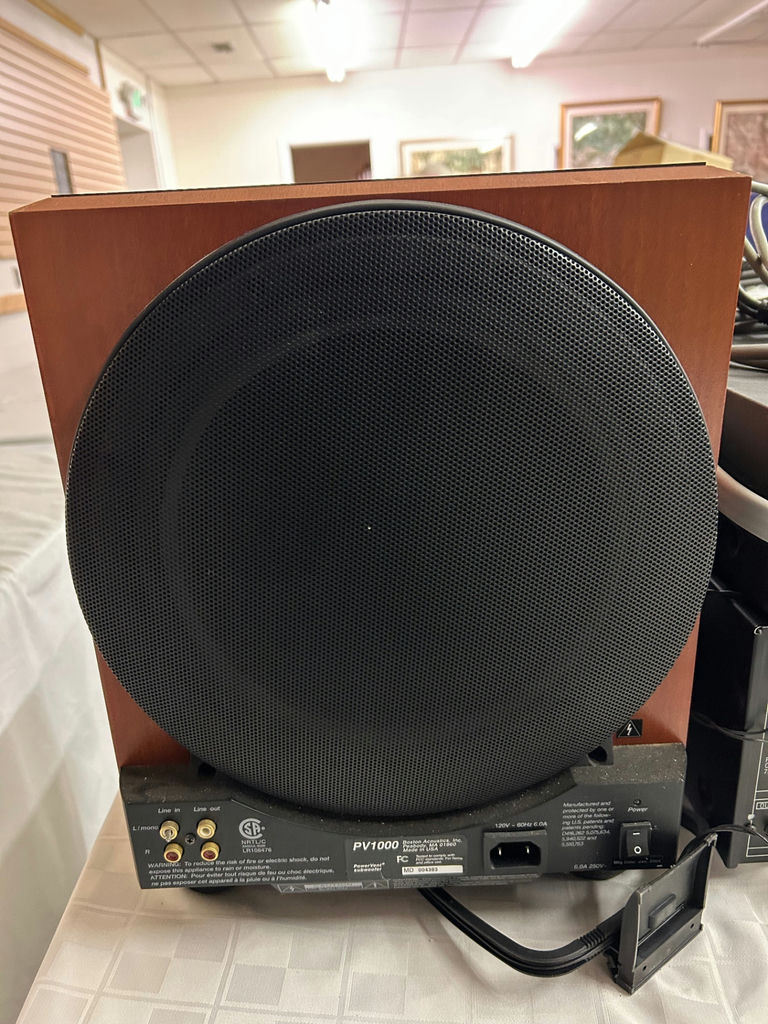 A Collection of Audio-Video Electronics   - image 5 of 10