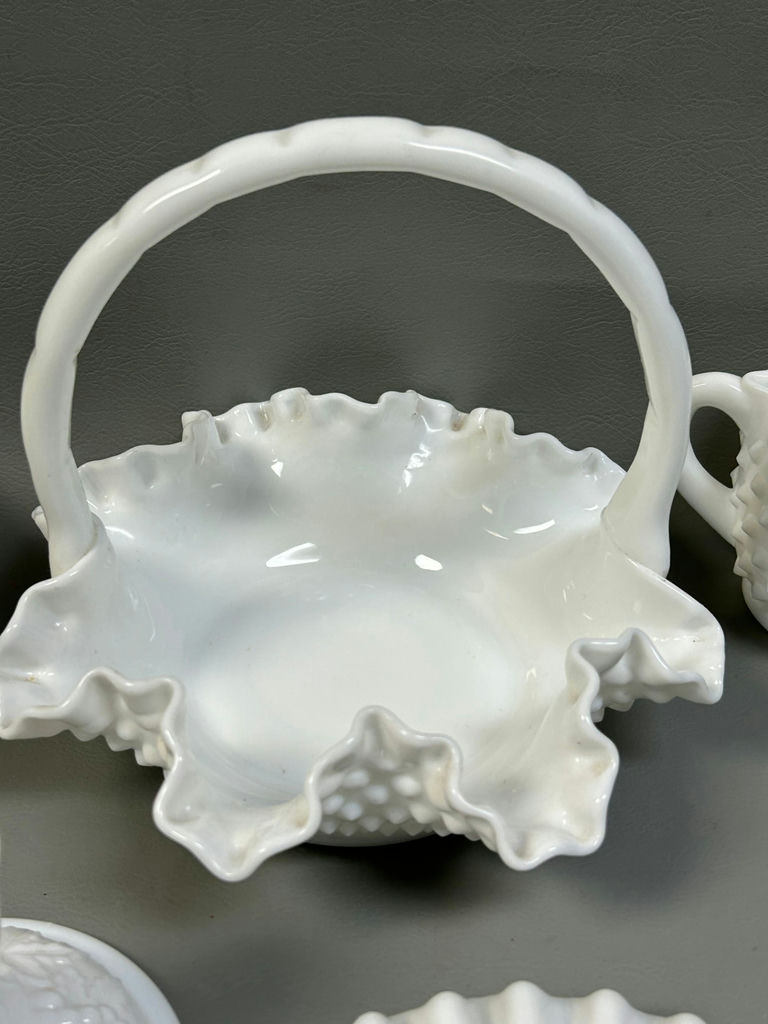Milkglass Ware - image 5 of 6