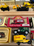 Diecast Model Vehicles 17 - thumbnail 3 of 8