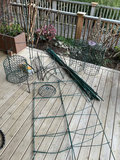 Garden stakes and cages - thumbnail 2 of 5