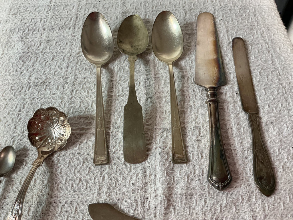 Assorted vintage silverware set - image 3 of 12