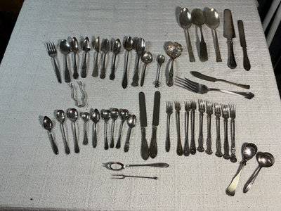 Assorted vintage silverware set - Image 1 of 12