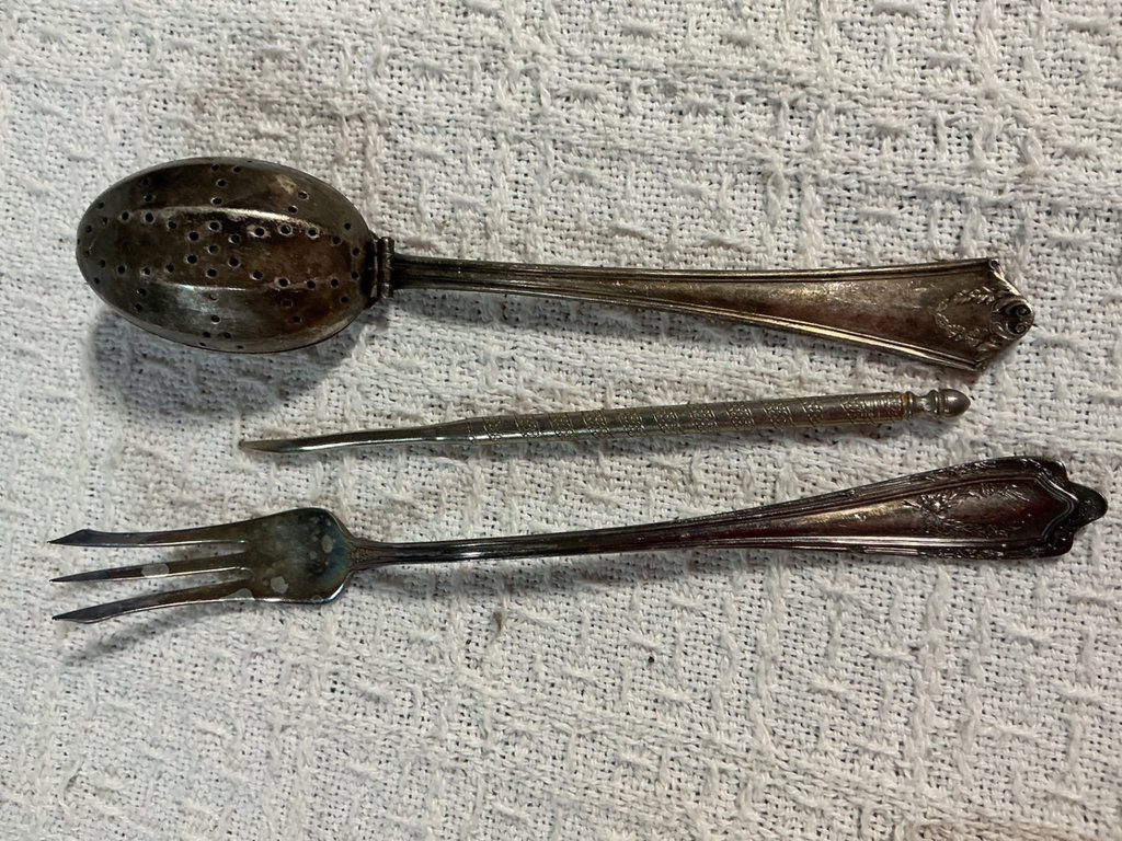 Assorted vintage silverware set - image 2 of 12