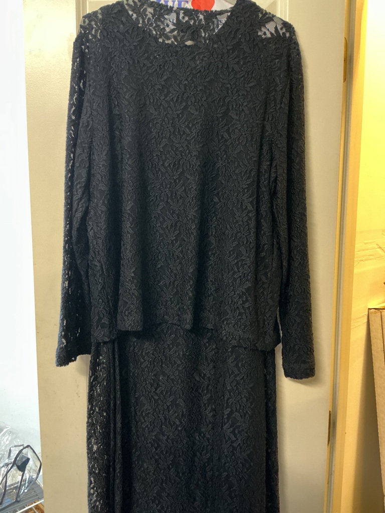 Black women’s dresses - image 5 of 5
