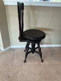 Antique Dark wood spindle-back chair with claw feet - thumbnail 2 of 6