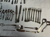 Assorted vintage silverware set - thumbnail 7 of 12