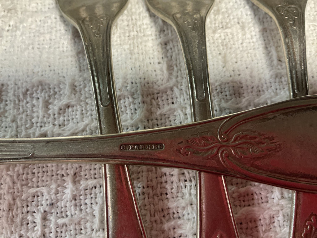 Assorted vintage flatware, forks, spoons, and knives - image 3 of 12