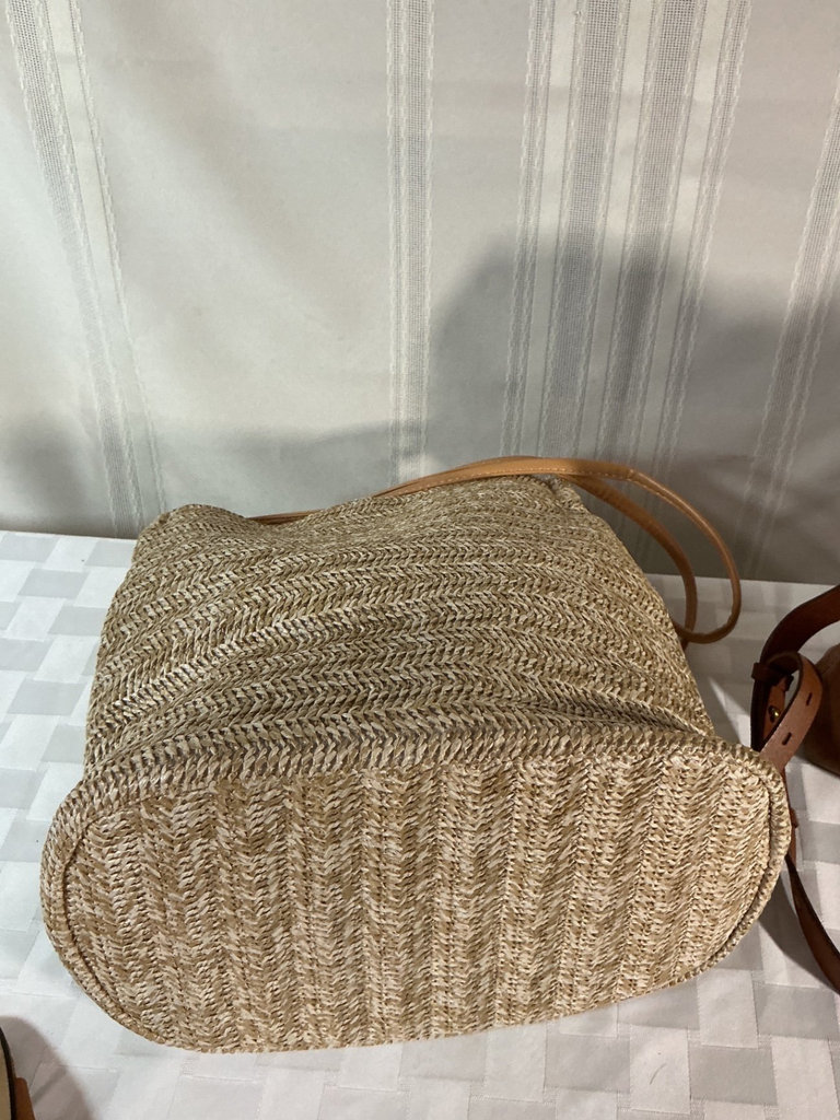 Tan knot-front Everlane sandals, straw woven bag, and Madewell leather tote - image 3 of 8