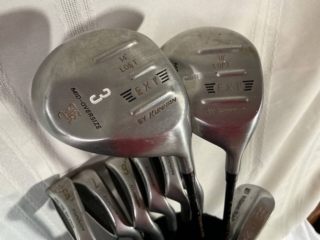 Golf bag with clubs, balls, and tees - image 3 of 6