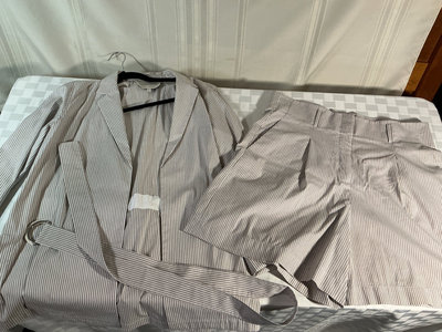 Striped Lafayette 148 New York blazer and trousers shorts suit with belt - Image 1 of 5
