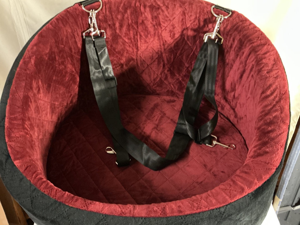Round plush pet bed with harness straps - image 2 of 3