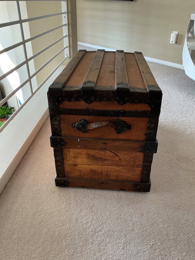Vintage wooden trunk with iron hardware - image 4 of 8