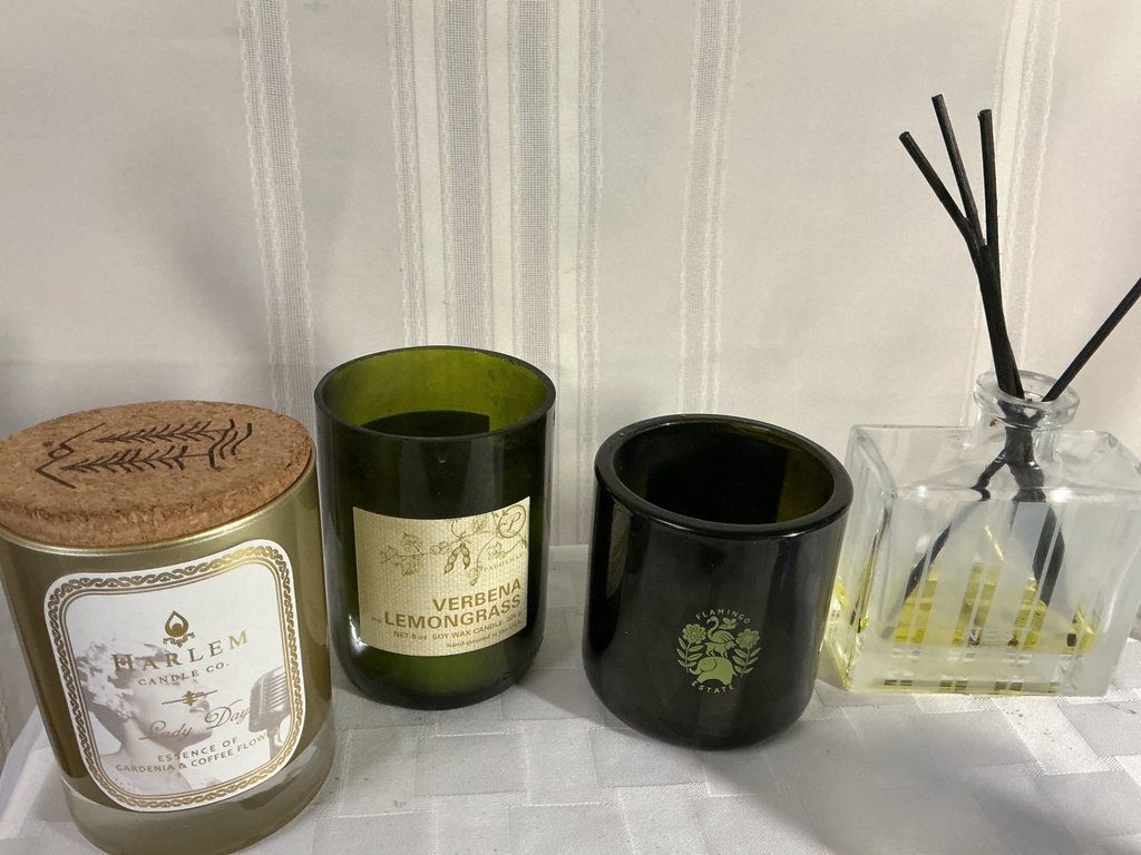 Candles, reed diffuser, and decorative glassware - image 3 of 3