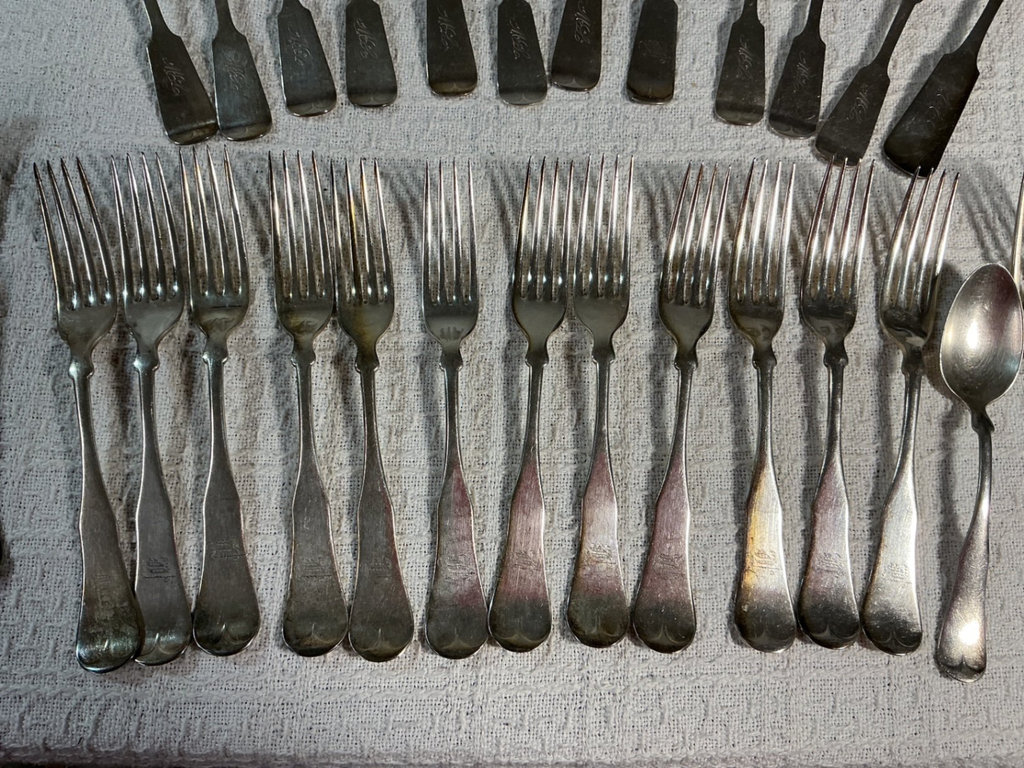 Assorted vintage flatware, forks, spoons, and knives - image 4 of 12
