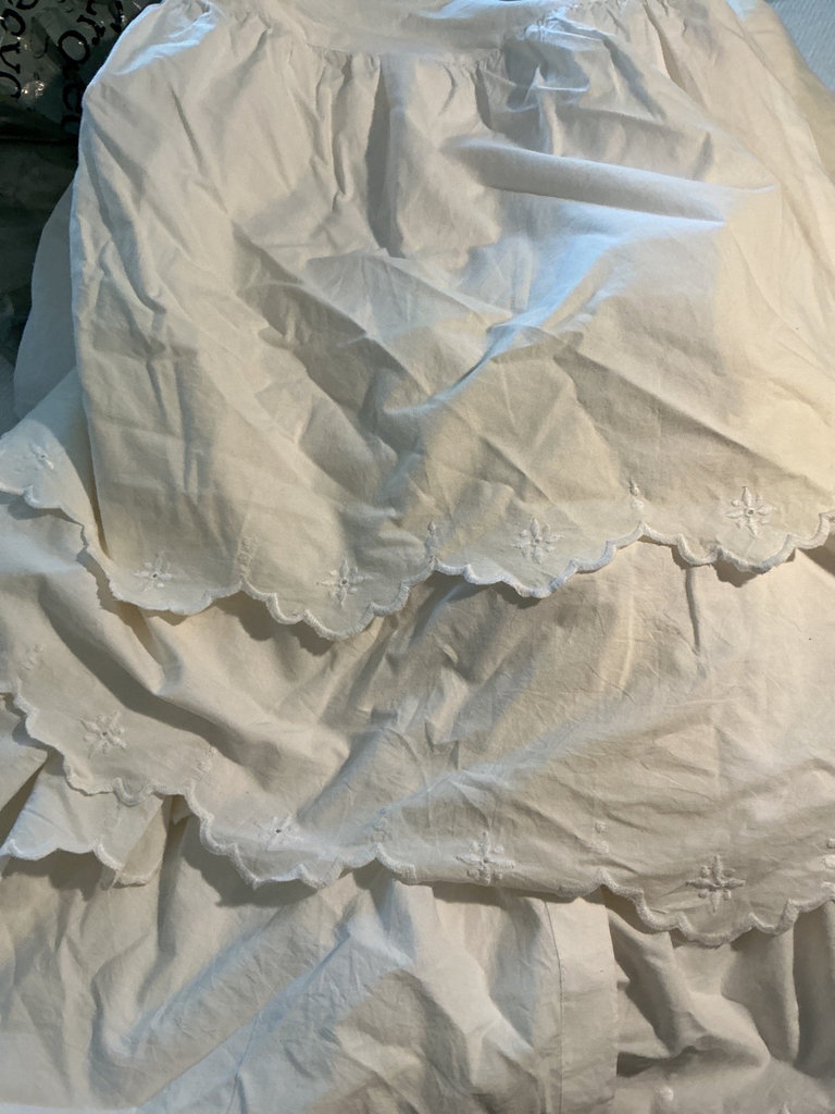 Assorted vintage embroidered linens and textiles - image 8 of 11